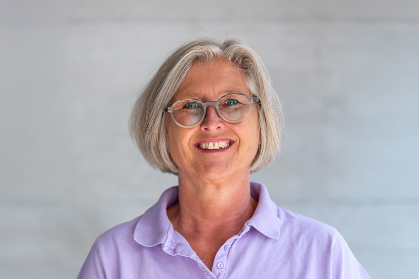 Dr. Jacqueline de Jong Dr